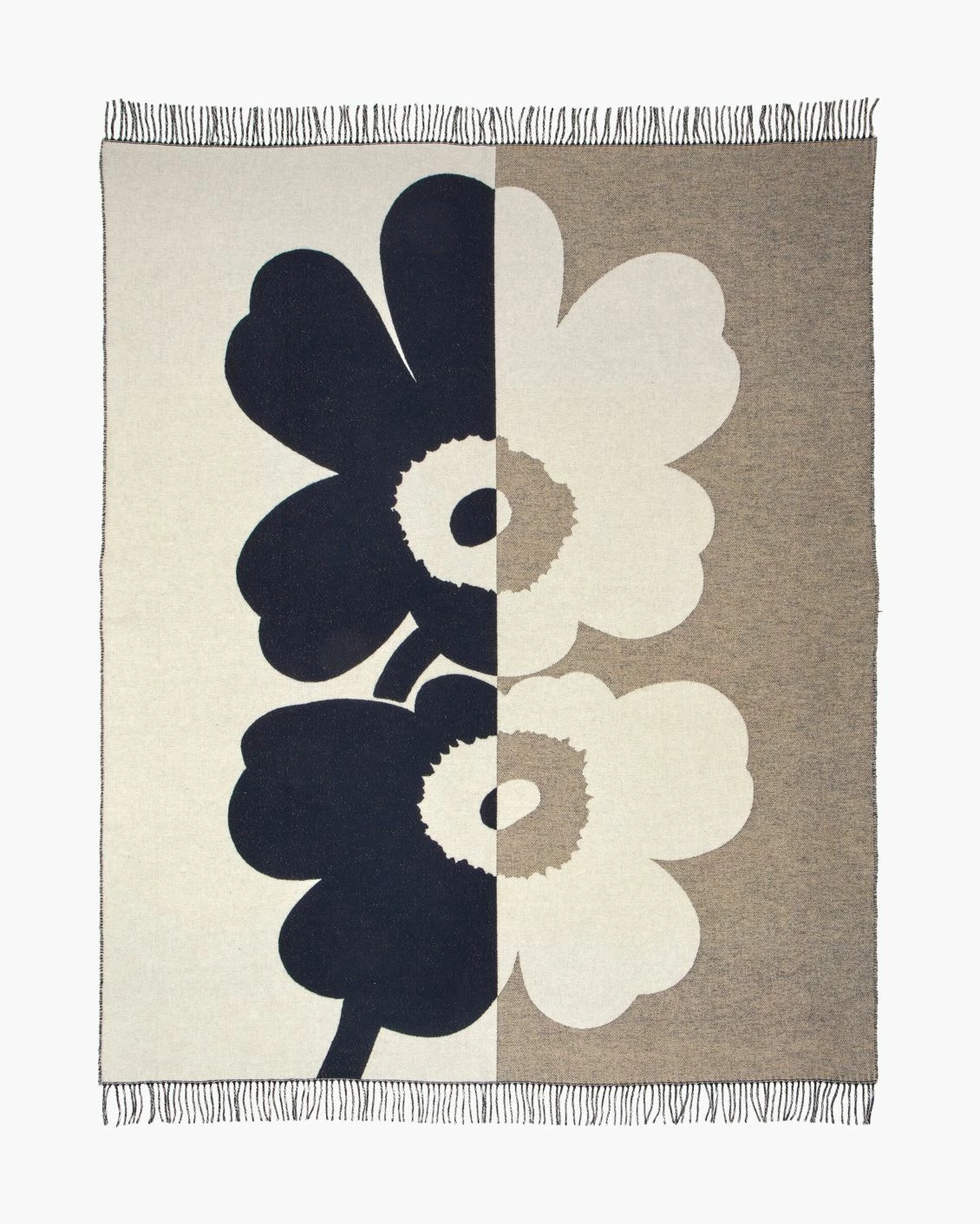 Marimekko Suur Unikko Blanket 3 Marimekko Suur Unikko Blanket - Image 3