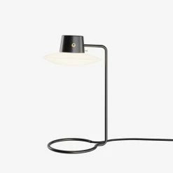 Louis Poulsen AJ Oxford Table Lamp -Vitra Shop 55951 56783 AJ Oxford Tall 01A 2 5 91585.png