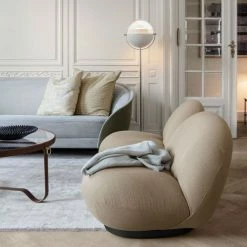 Gubi Multi-Lite Floor Lamp Chrome -Vitra Shop Gubi multi lite Floor Lamp chrome lifestyle1