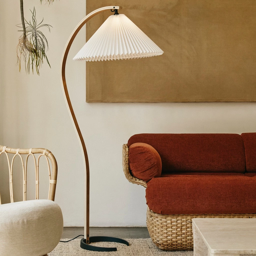 Gubi Timberline Floor Lamp 2 Gubi Timberline Floor Lamp - Image 2