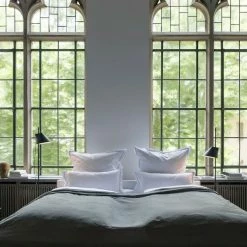 Louis Poulsen Yuh Floor Lamp 5 Louis Poulsen Yuh Floor Lamp -Vitra Shop Louis Poulsen Yuh Floor Lamp Lifestyle