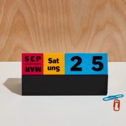 MoMA Perpetual Cubes Calendar -Vitra Shop MoMA cubes perpetual calendar