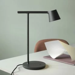 Muuto Tip Table Lamp -Vitra Shop Muuto Tip Table Lamp Lifestyle1