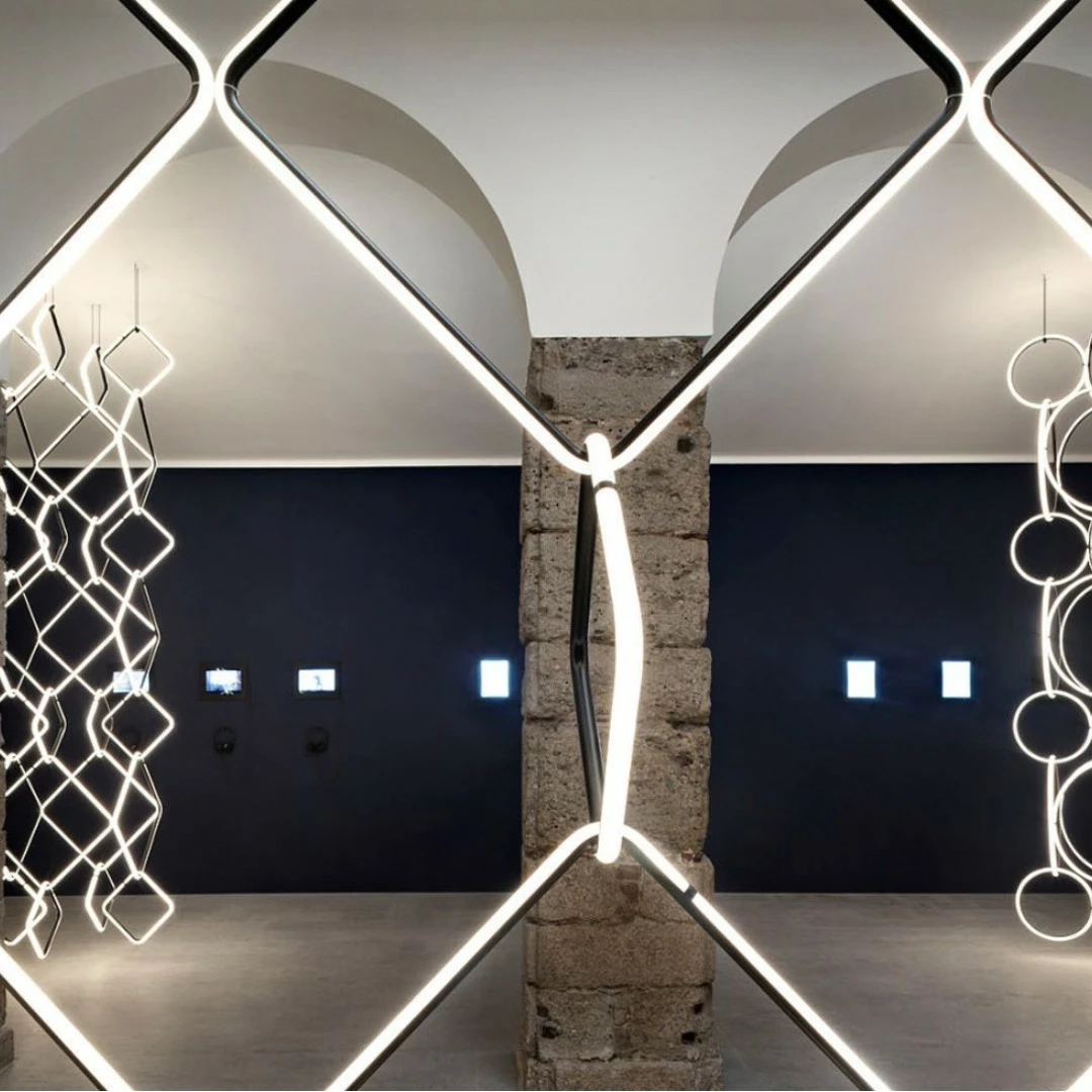 Flos Arrangements – Combination 1 4 Flos Arrangements – Combination 1 - Image 4