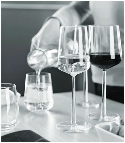 Iittala Essence Red Wine Glasses 2pcs 4 Iittala Essence Red Wine Glasses 2pcs - Image 4