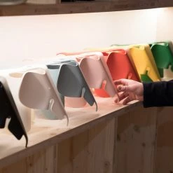 Vitra Eames Small Elephant 7 Vitra Eames Small Elephant -Vitra Shop vitra eames elephant small lifestyle